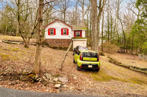 9 Eagle TRL, Wurtsboro, NY 12790
