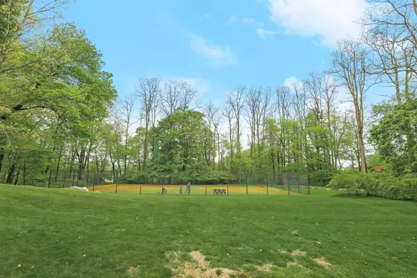 Armonk, NY 10504,32-1 Orchard