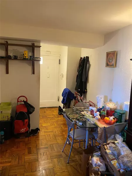 2140 E Tremont AVE #7H, Bronx, NY 10462