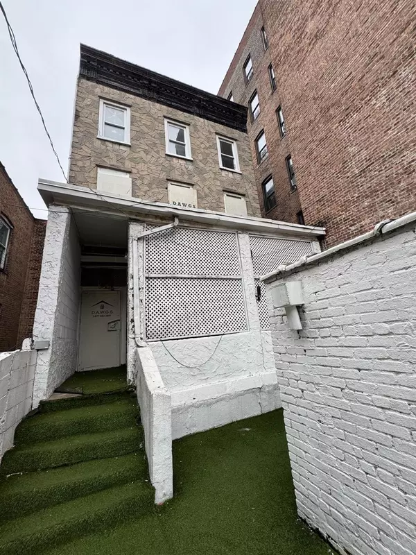 585 E 167TH ST, Bronx, NY 10456