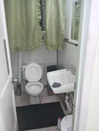 Woodside, NY 11377,40-06 67th ST
