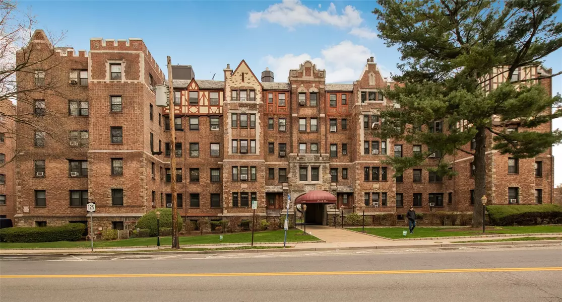 23 Old Mamaroneck RD #5A, White Plains, NY 10605