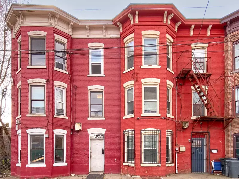 138 S Clark ST, Newburgh, NY 12550