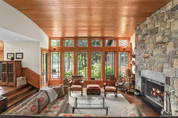 South Salem, NY 10590,15 N Lake CIR