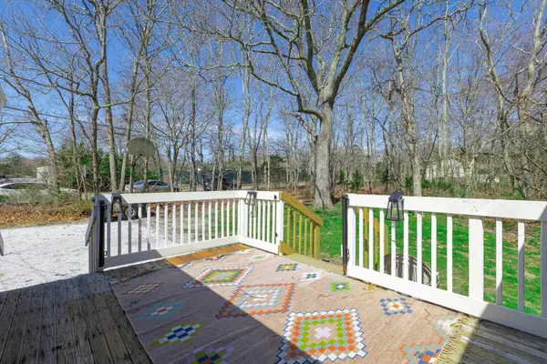 Westhampton Beach, NY 11978,572A Montauk HWY
