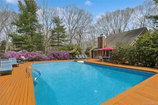 27 Ely Brook RD, East Hampton, NY 11937