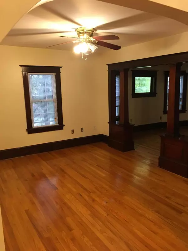 Poughkeepsie, NY 12601,9 Lawrence RD