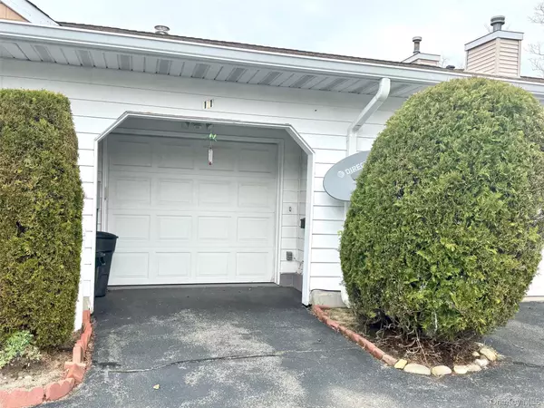 Coram, NY 11727,11 Theodore DR