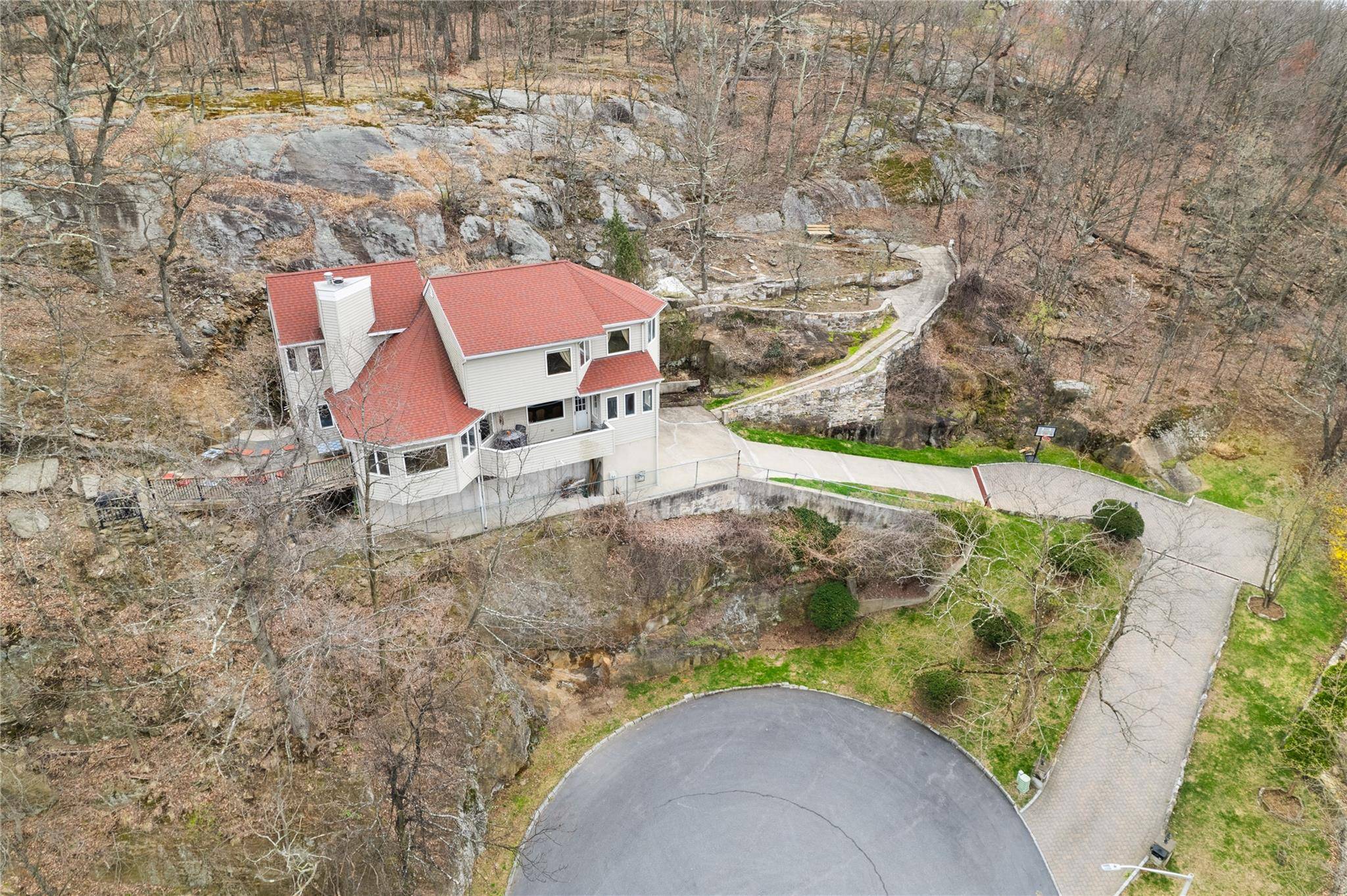 134 Heath PL, Hastings-on-hudson, NY 10706