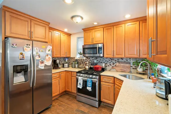 Laurelton, NY 11413,131-45 227th ST