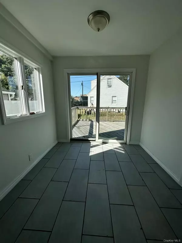North Bellmore, NY 11710,1618 Paula CT