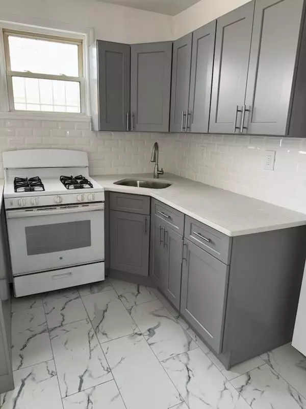 Jamaica, NY 11434,150-26 115 DR