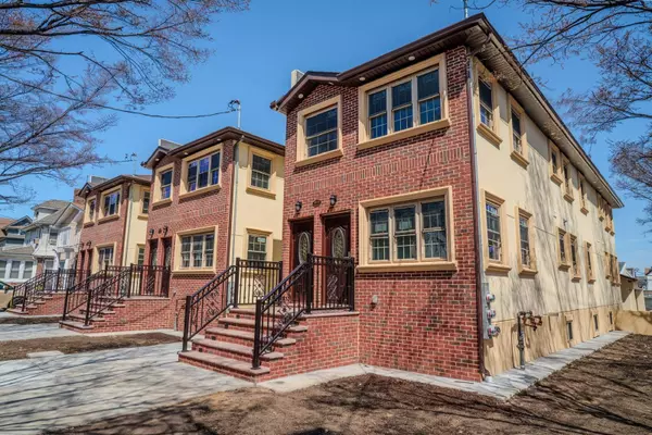 109-65 141 ST, Jamaica, NY 11435