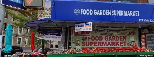 Jamaica, NY 11432,87-94 Parsons BLVD