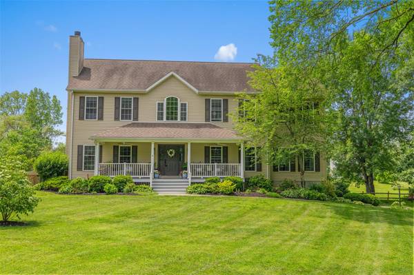 29 Hawk Hill RD, New Paltz, NY 12561
