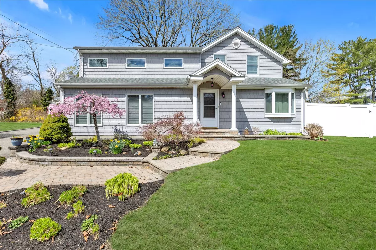 Huntington, NY 11743,12 State PL