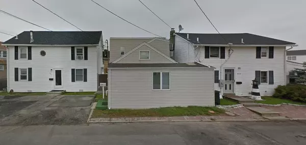 Lindenhurst, NY 11757,864 S Walnut ST