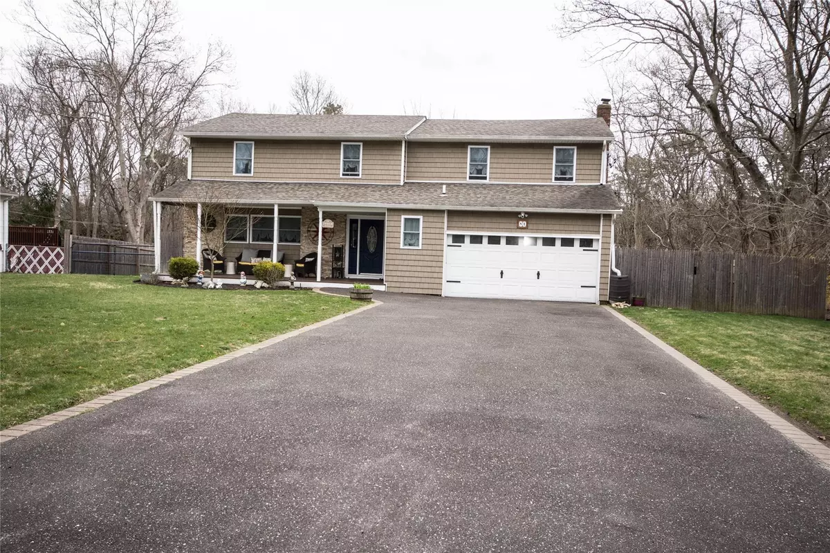 Medford, NY 11763,81 Elmhurst AVE
