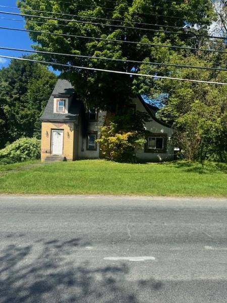33 Pearl ST, Livingston Manor, NY 12758