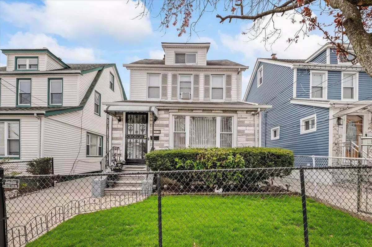 Queens Village, NY 11429,214-38 113th AVE