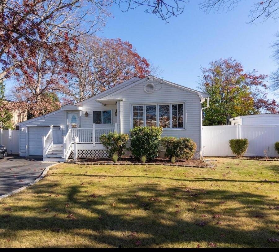1255 Udall RD, Bay Shore, NY 11706