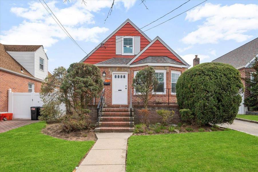 238-26 116th RD, Elmont, NY 11003