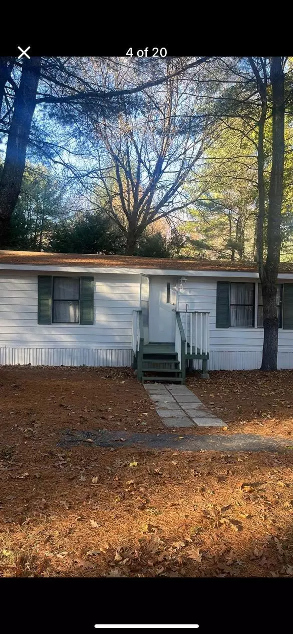 Loch Sheldrake, NY 12759,30 Soho Circle