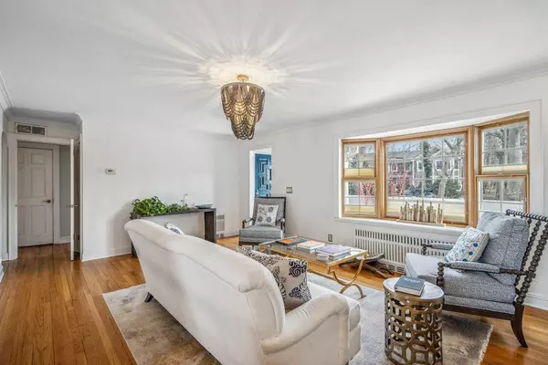 Bellport Village, NY 11713,2 Livingston RD