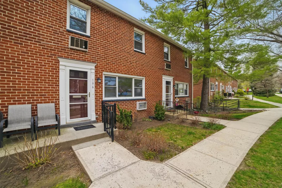 Ossining, NY 10562,196 Charter CIR #196