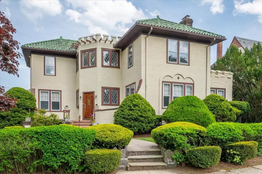 1243 Raleigh RD, Mamaroneck, NY 10543