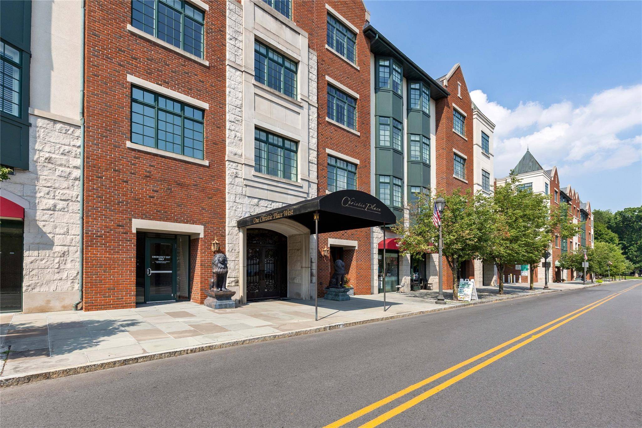 Scarsdale, NY 10583,1 Christie PL #205W