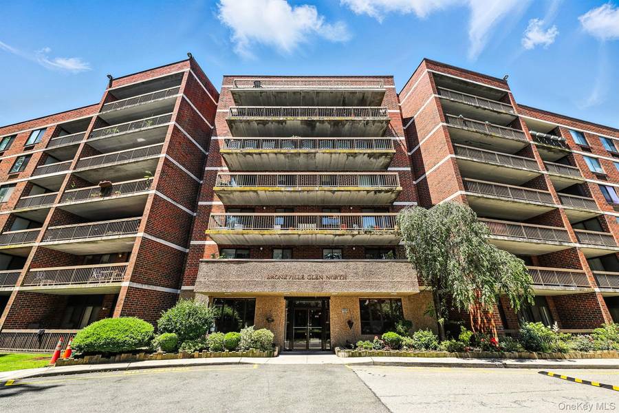 1374 Midland AVE #PH9, Bronxville, NY 10708