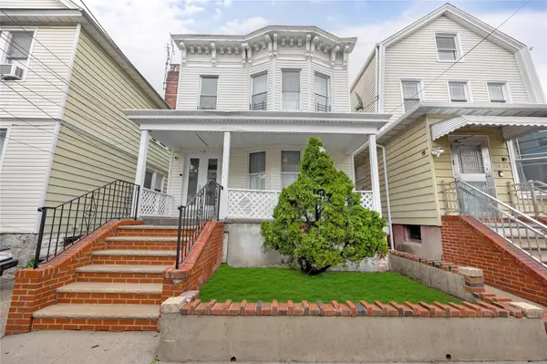 14-21 114th ST, College Point, NY 11356