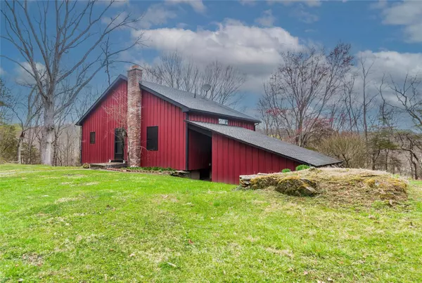 Clinton Corners, NY 12514,39 Willow LN