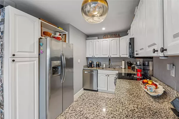 Beechhurst, NY 11357,162-40 9th AVE #3B