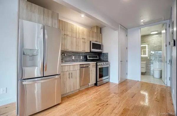 Astoria, NY 11102,28-06 21 Street #6FA