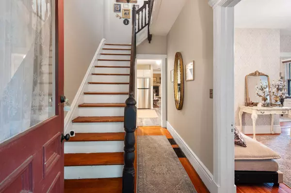 Ossining, NY 10562,25 Brookville AVE