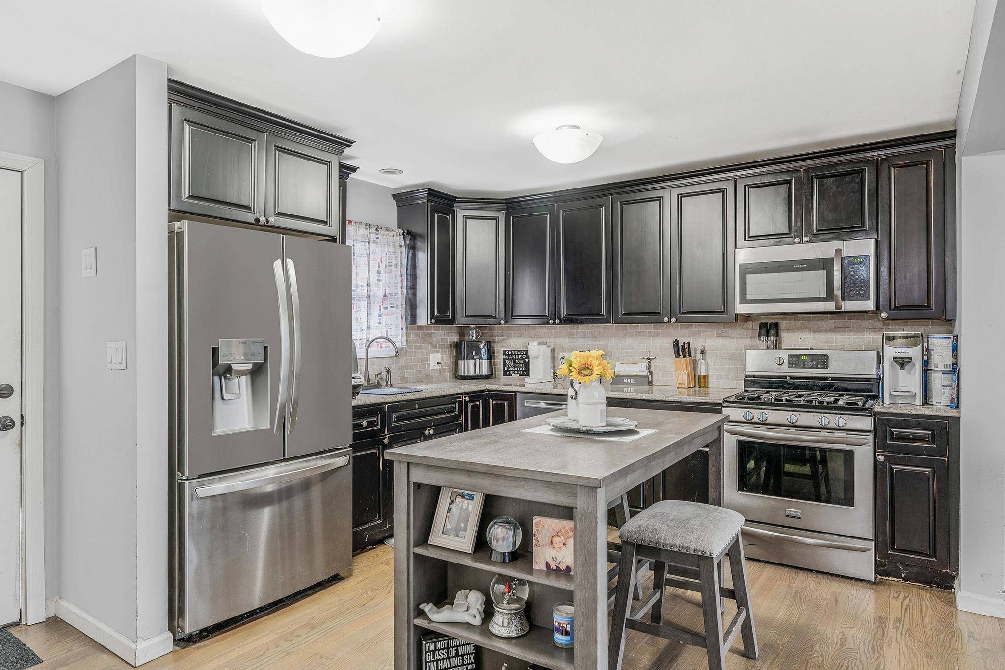 Wantagh, NY 11793,2474 Freeport ST