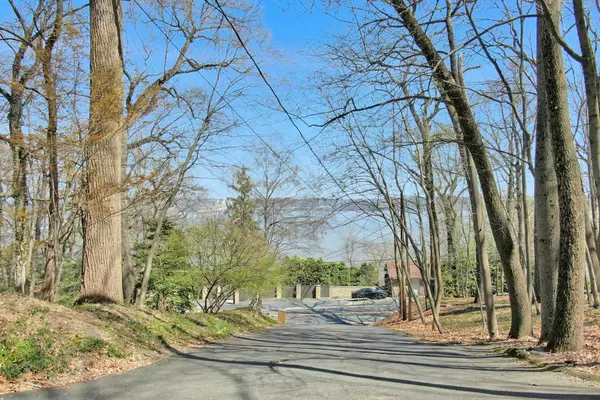 Nyack, NY 10960,938 Route 9W