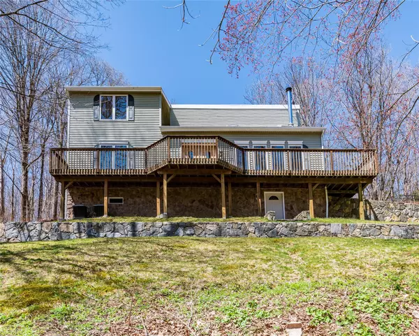 295 Overhill RD, Stormville, NY 12582