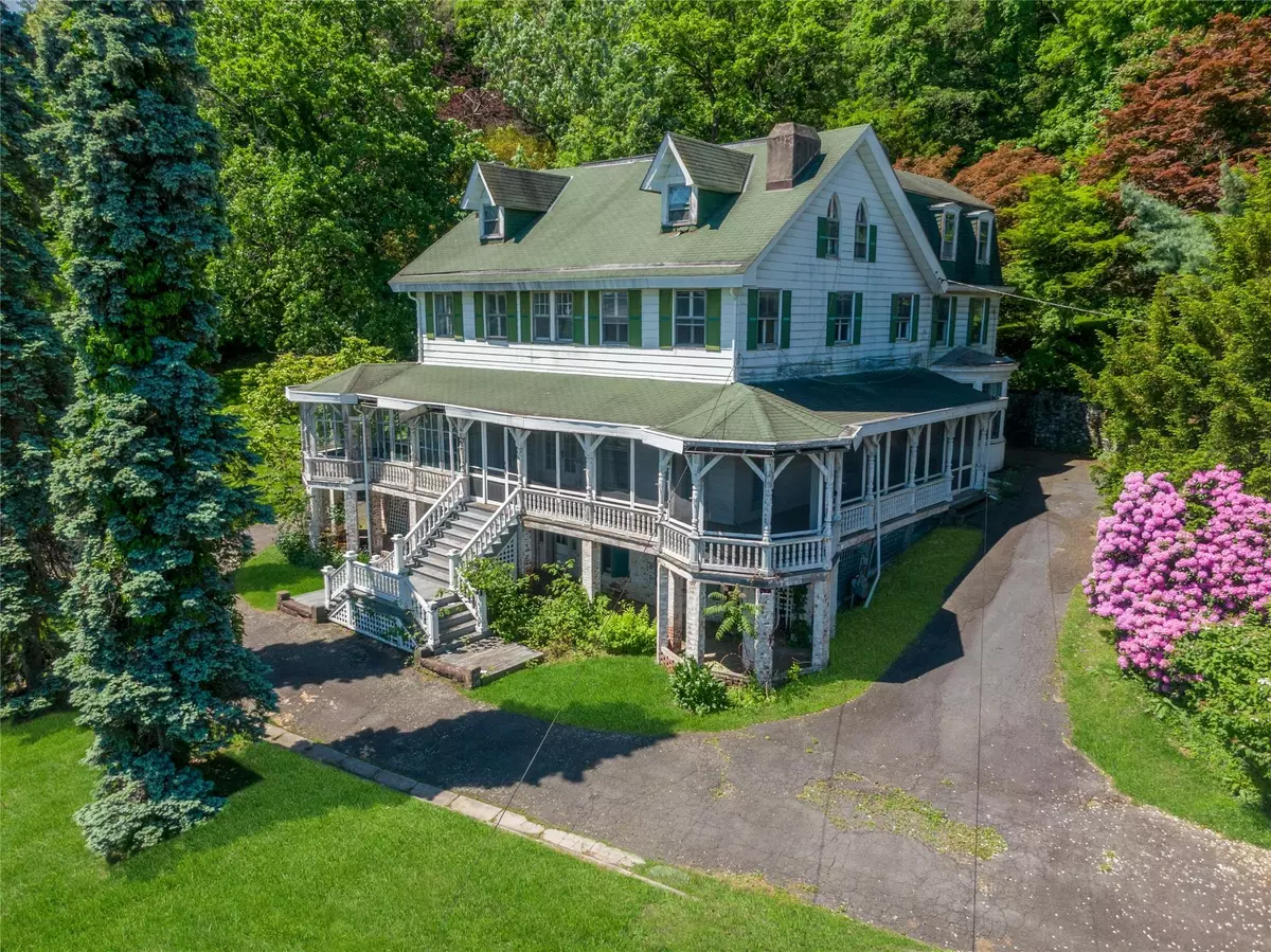 Nyack, NY 10960,225 River RD