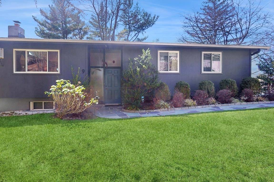 9 Studio Hill RD, Briarcliff Manor, NY 10562
