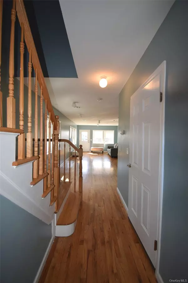 Howard Beach, NY 11414,99-63 Lockwood CT