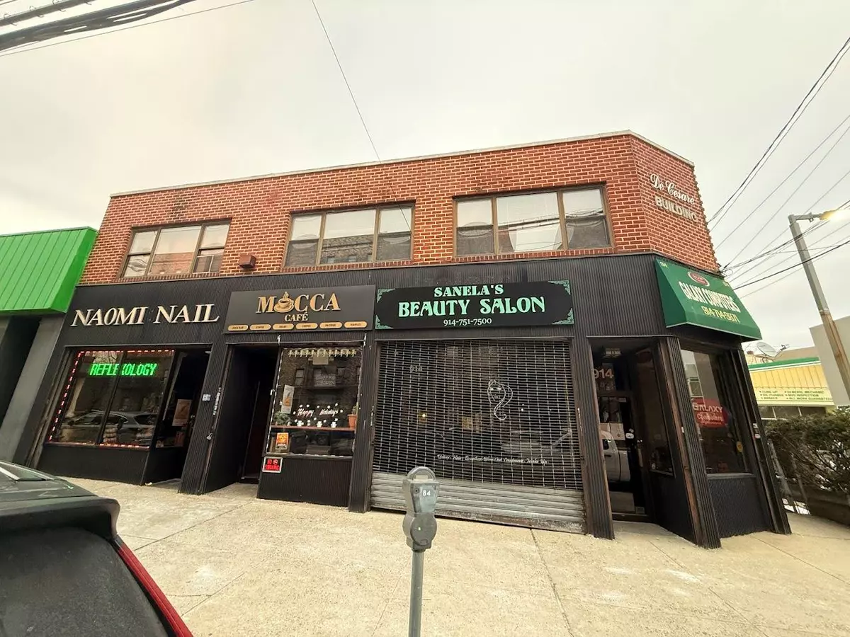 Yonkers, NY 10704,914 McLean AVE