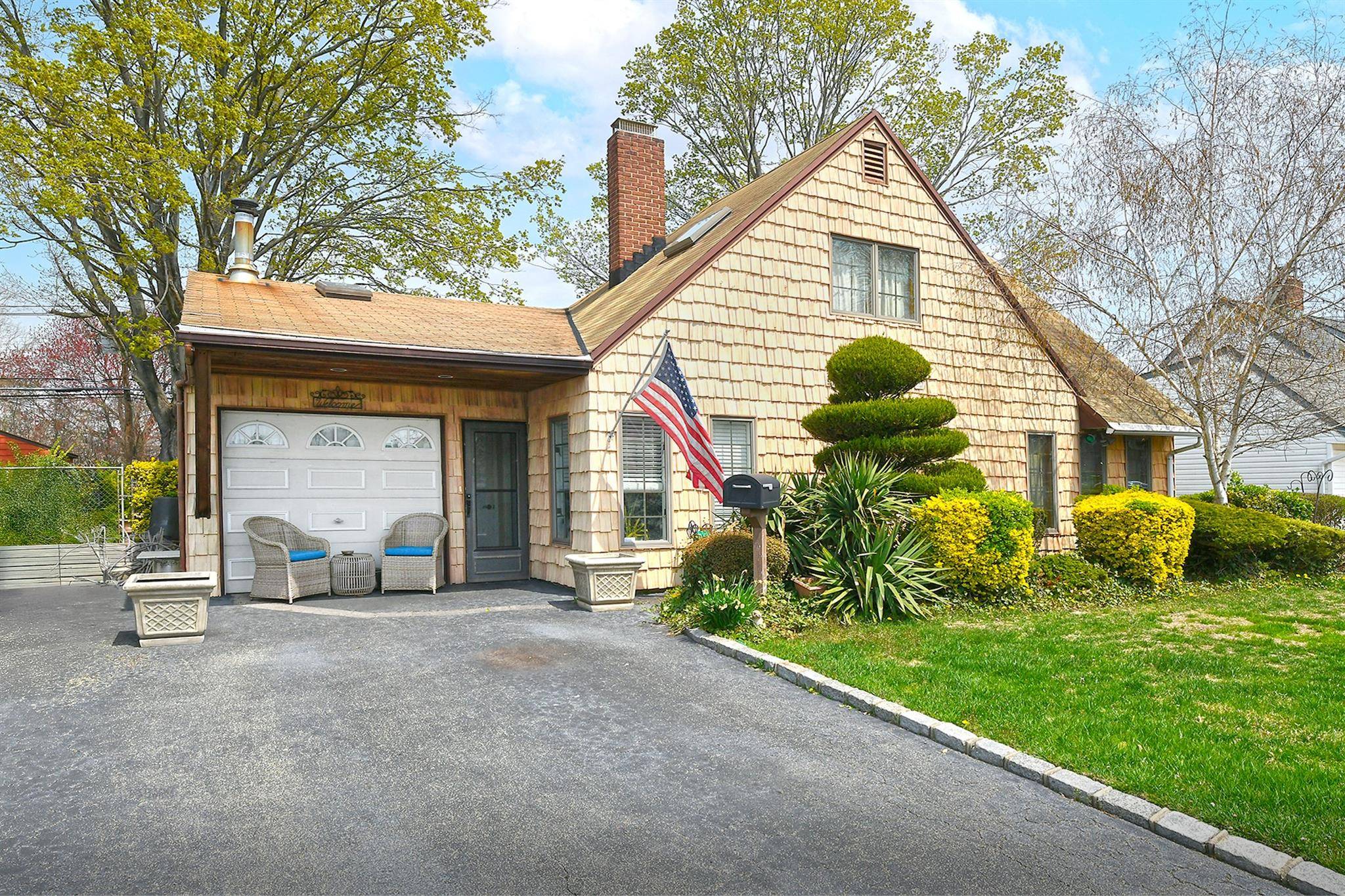 265 Orchid RD, Levittown, NY 11756