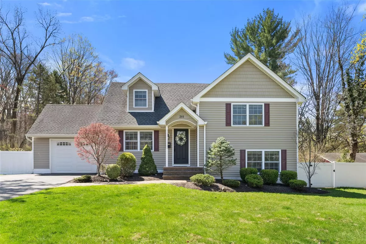 Blauvelt, NY 10913,381 Blauvelt RD