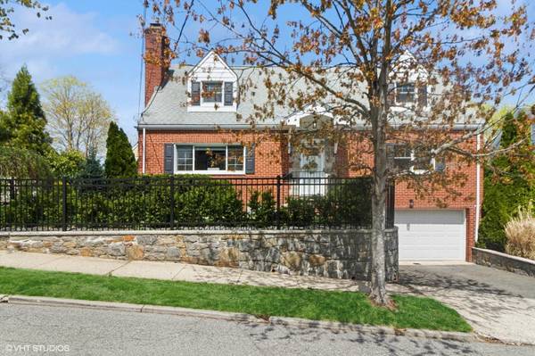 308 Travers AVE, Mamaroneck, NY 10543