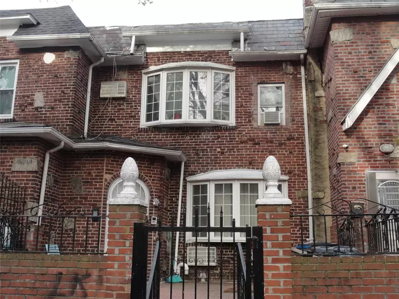 31-14 90 ST, East Elmhurst, NY 11369