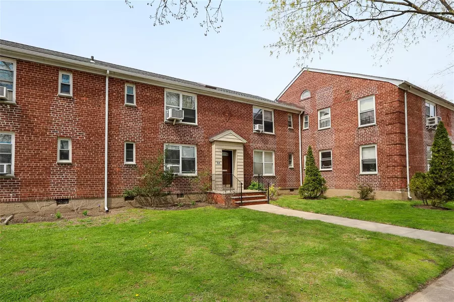 35-10 206th Street #350, Bayside, NY 11361