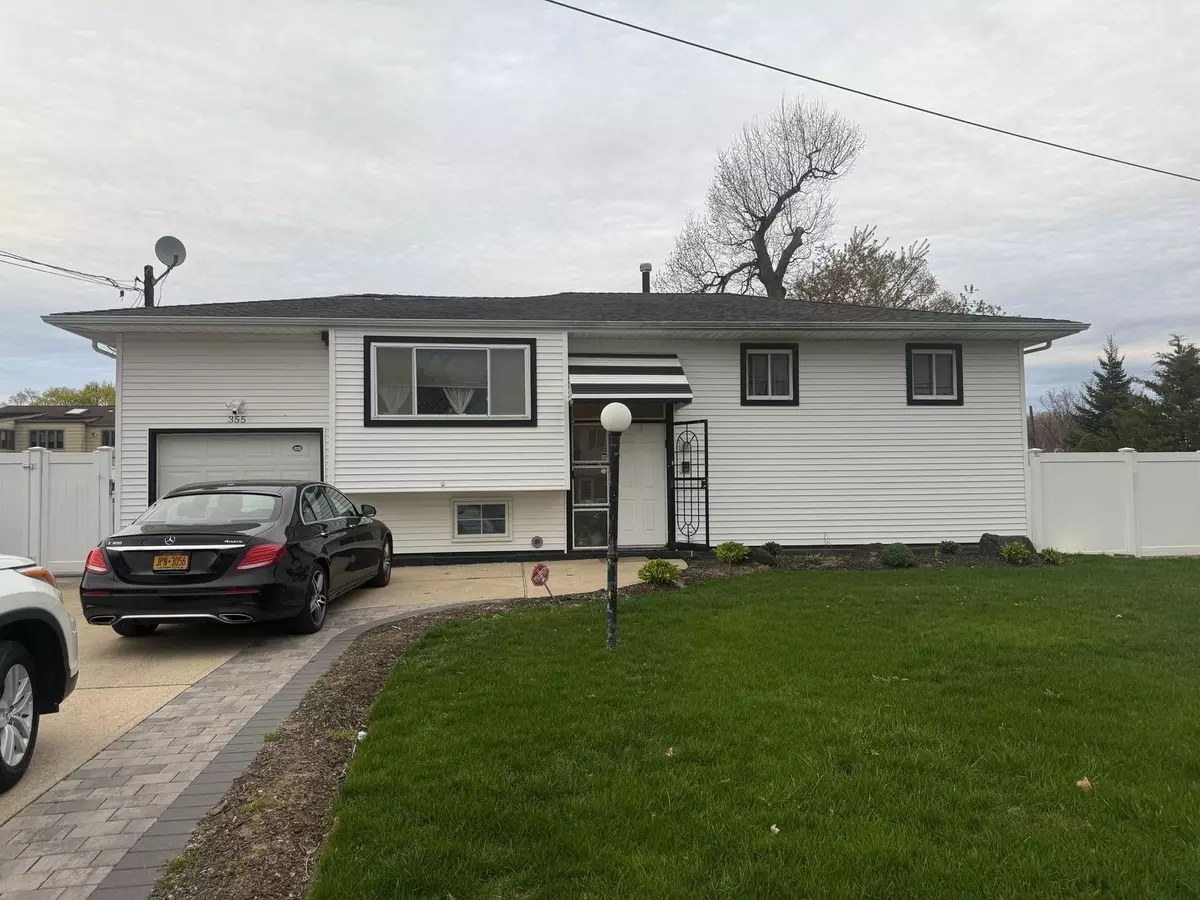 Deer Park, NY 11729,355 W 15 TH